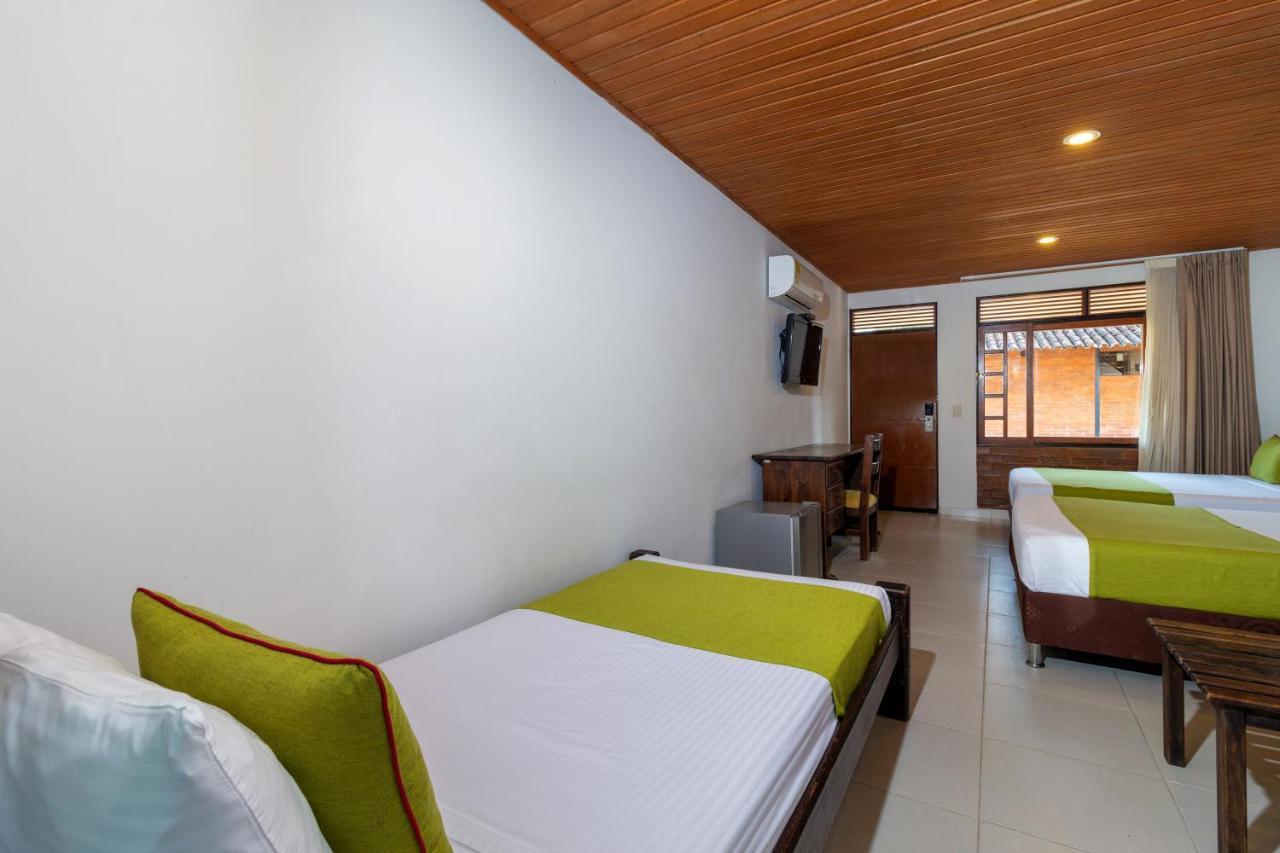 Hotel Campestre La Potra Apiay Екстер'єр фото