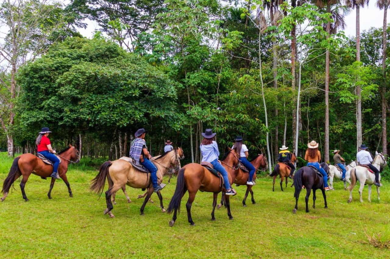 Hotel Campestre La Potra Apiay Екстер'єр фото